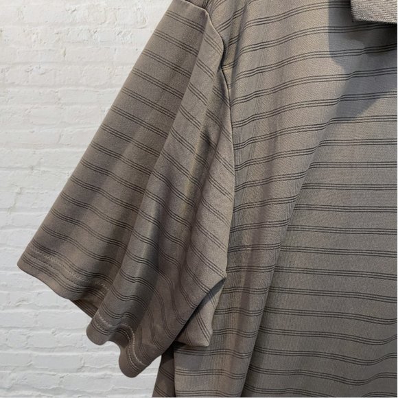 PERRY ELLIS -- Polo Shirt, Large Man, Short Sleeved, Button Down Collar - Picture 4 of 9